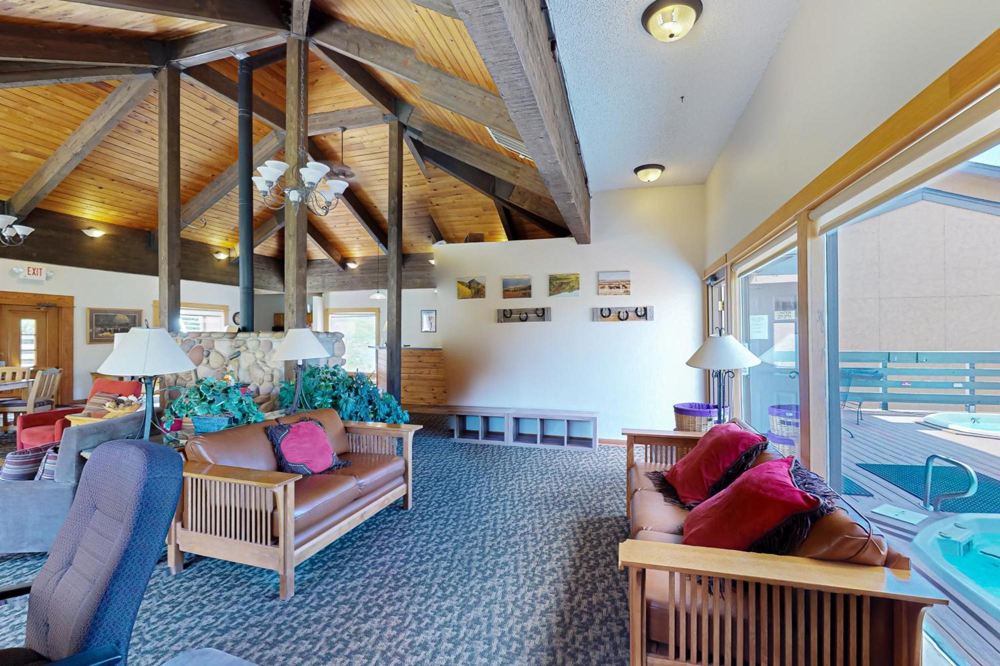 Ski Inn Стімбоут-Спрінгс Номер фото